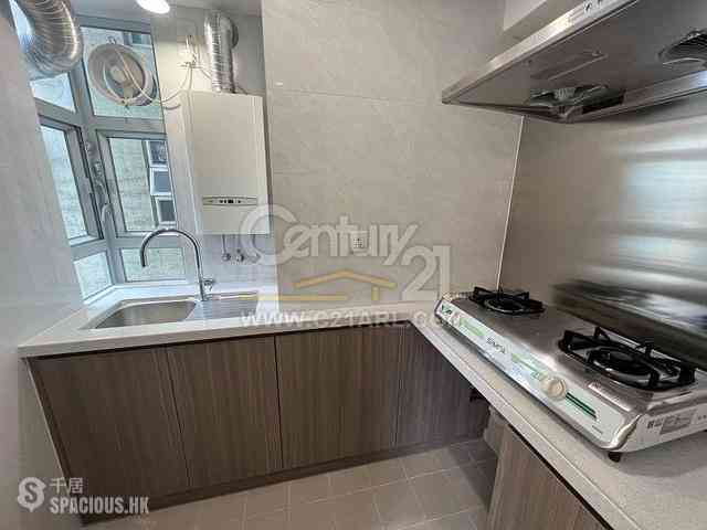 Wan Chai - Causeway Centre Block B 05