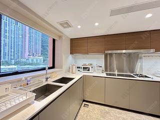Central - The Albany 10