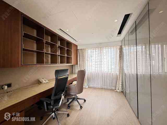 Central - The Albany 19
