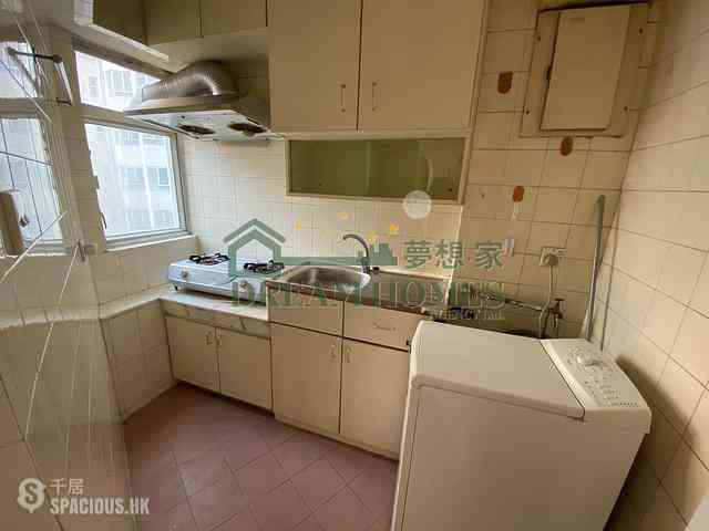 Quarry Bay - Westlands Court 03