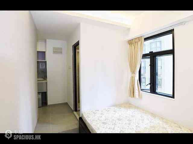 Sai Ying Pun - Yuet Sum Mansion 01