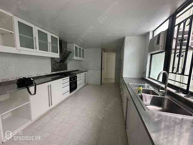 Repulse Bay - Fairview Court 04