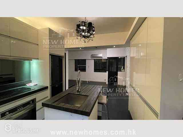 Wan Chai - Wai Cheong Building 02