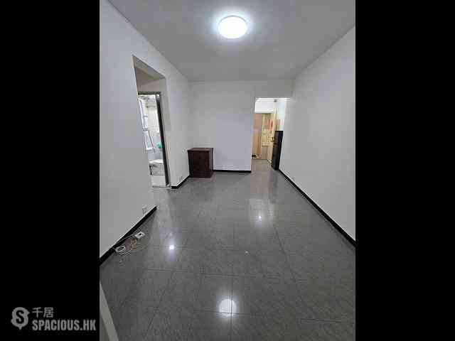Kennedy Town - Luen Wai Apartment 02