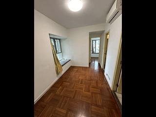 Tai Kok Tsui - Metro Harbour View Phase 1 Block 4 06
