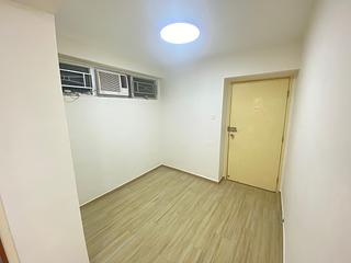 Kennedy Town - Pearl Court Block A 04