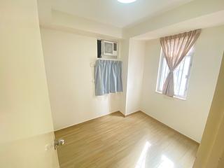 Kennedy Town - Pearl Court Block A 03