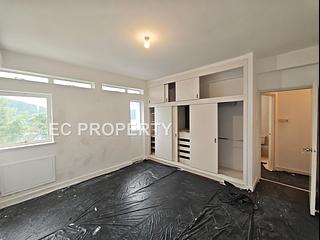 Deep Water Bay - Deepdene Block C 15