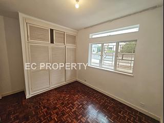 Deep Water Bay - Deepdene Block D 18