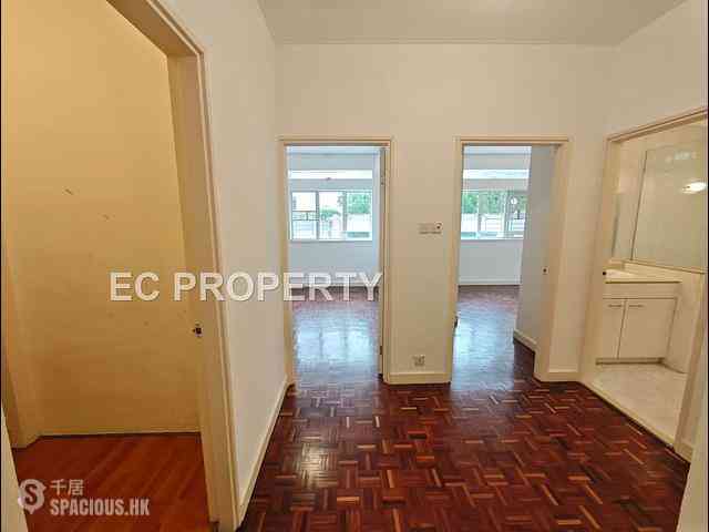 Deep Water Bay - Deepdene Block D 12