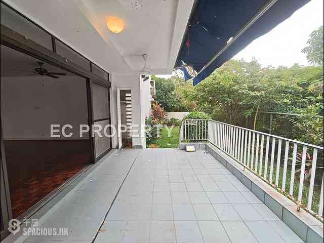 Deep Water Bay - Deepdene Block D 01