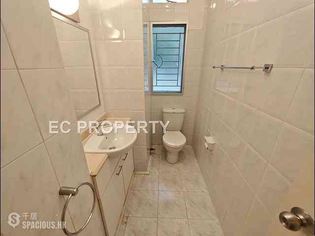 Deep Water Bay - Deepdene Block D 14