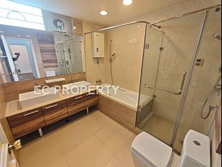Deep Water Bay - Deepdene Block D 11