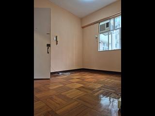Wan Chai - Luen Fat Mansion 04