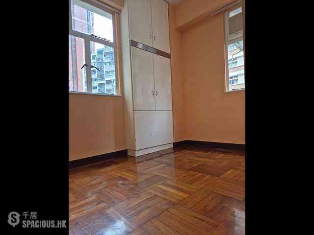 Wan Chai - Luen Fat Mansion 06