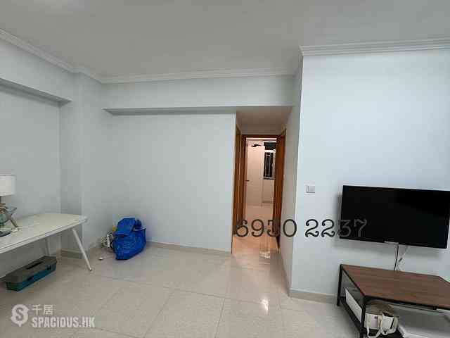 Sai Ying Pun - 33, Bonham Road 03