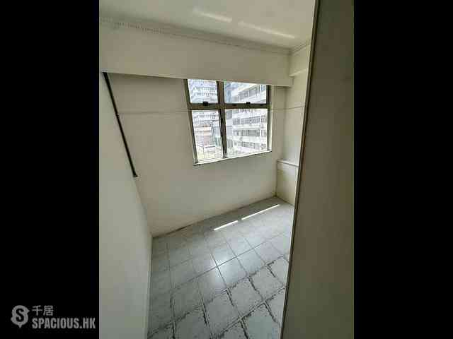Tai Kok Tsui - Fu Tor Loy Sun Chuen Stage 2 Fu Lai Building (Block 1) 02