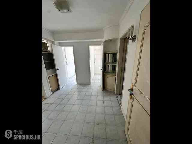 Tai Kok Tsui - Fu Tor Loy Sun Chuen Stage 2 Fu Lai Building (Block 1) 06