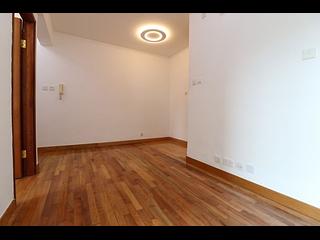 Soho - 147, Caine Road 09