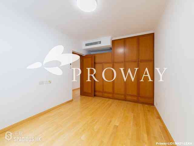 Pok Fu Lam - Baguio Villa Block 44 08