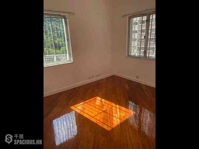Quarry Bay - Parkvale Tower 1 Cheung Pak Mansion 05