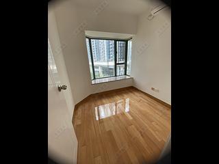 Tai Kok Tsui - Island Harbourview Block 7 05