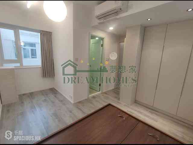 Sai Ying Pun - Koon Wah Building 08