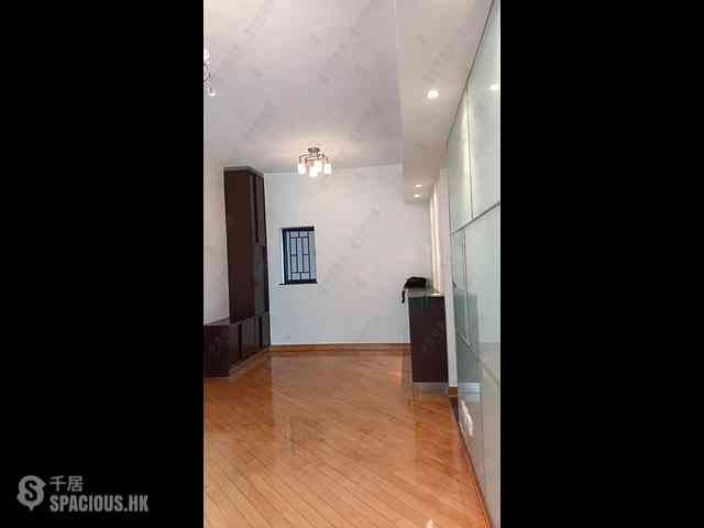 Fortress Hill - Le Sommet Block 1 03