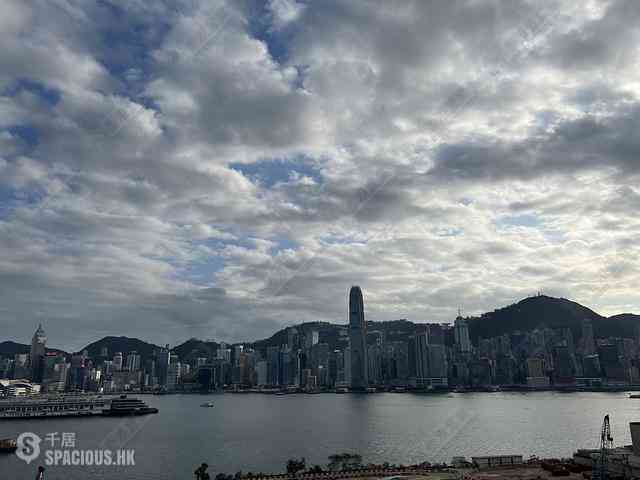 West Kowloon - The Arch Sky Tower (Block 1) 03