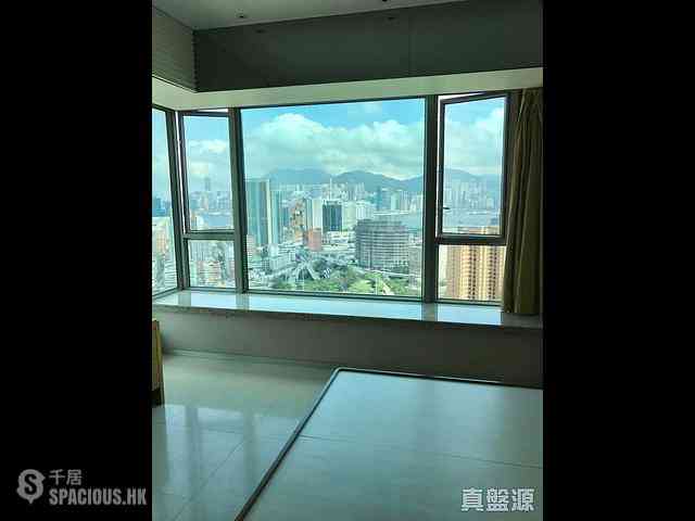 Yau Ma Tei - Parc Palais Block 6 10