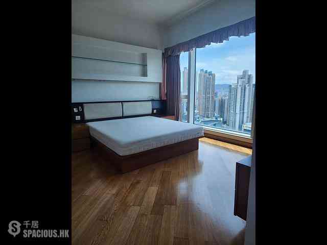 Tai Kok Tsui - Harbour Green Tower 1 06