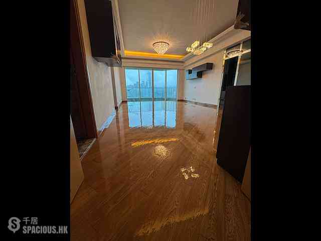 Tai Kok Tsui - Harbour Green Tower 1 12