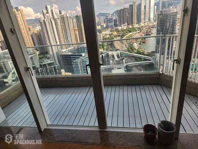 Tai Kok Tsui - Harbour Green Tower 1 16