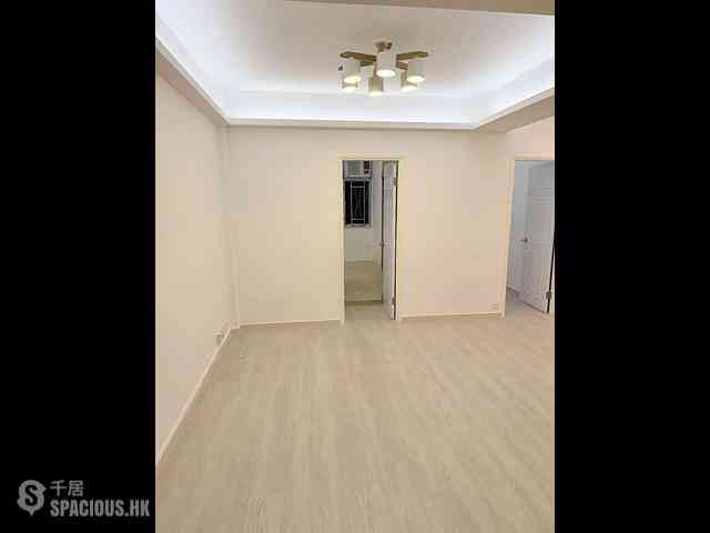 Shau Kei Wan - South China Mansion 04