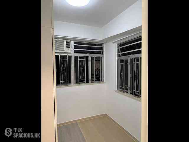 Shau Kei Wan - South China Mansion 05