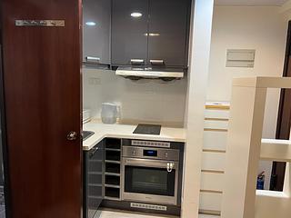 Kennedy Town - Kelly Court 06