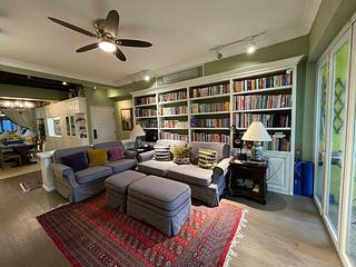 Mid Levels Central - 38B, Kennedy Road 02