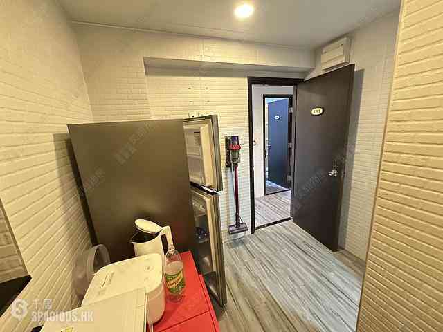 Causeway Bay - Phoenix Apartments 12