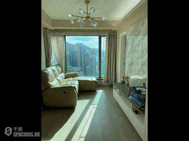 Sheung Wan - Queen's Terrace Block 1 04