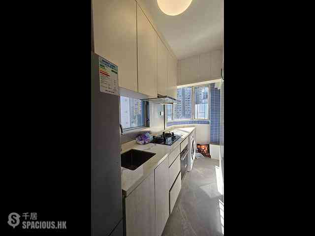 Mid Levels West - Cartwright Gardens 07