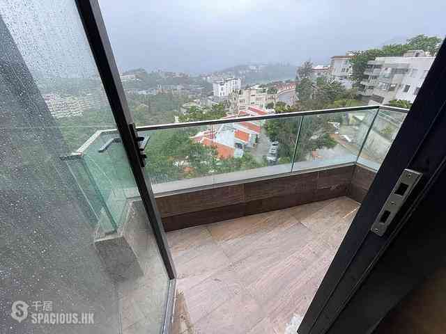 Chung Hom Kok - City Icon Block 1 01