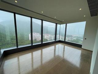 Chung Hom Kok - City Icon Block 1 02
