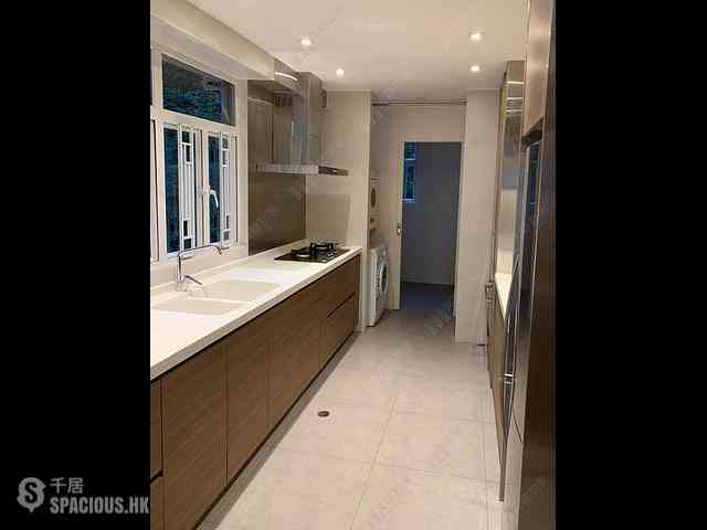 Tai Hang - Swiss Towers Block 3 (Block EF) 07