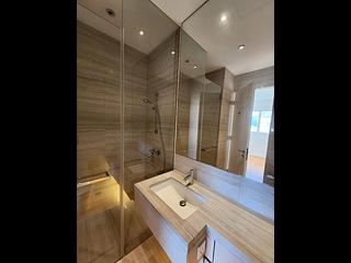 Chung Hom Kok - Magnolia (The Crown Villas) 06