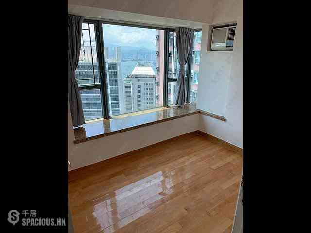 Sheung Wan - Queen's Terrace Block 2 02