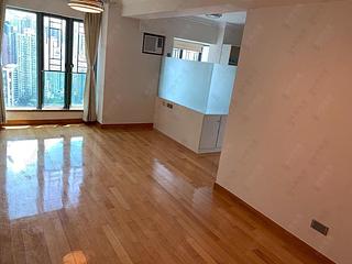 Sheung Wan - Queen's Terrace Block 2 03