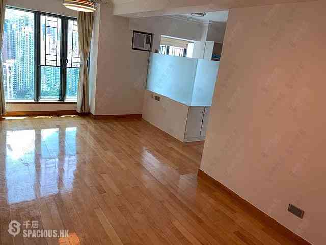 Sheung Wan - Queen's Terrace Block 2 03