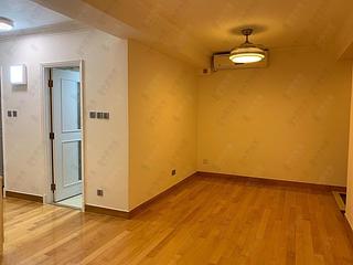 Sheung Wan - Queen's Terrace Block 2 05