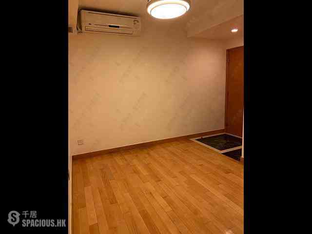 Sheung Wan - Queen's Terrace Block 2 06