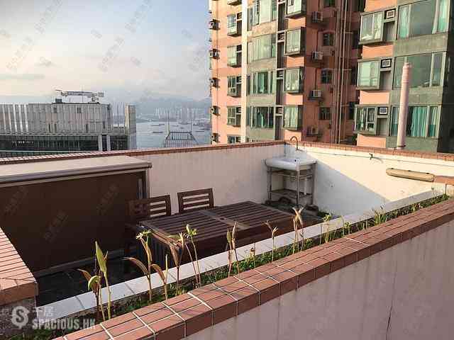 Sheung Wan - Queen's Terrace Block 2 12